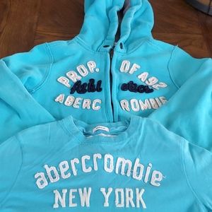 Boys thick zip up hoodie and tshirt